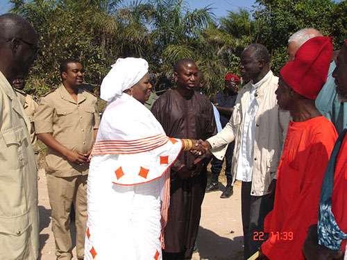 You are currently viewing Visite de Mme la Ministre de l’Elevage au CPAS